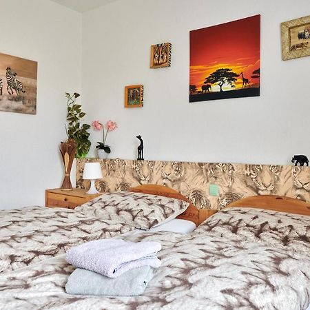 Hotel Hüblers-Schlafquartier à Fürstenwalde Extérieur photo