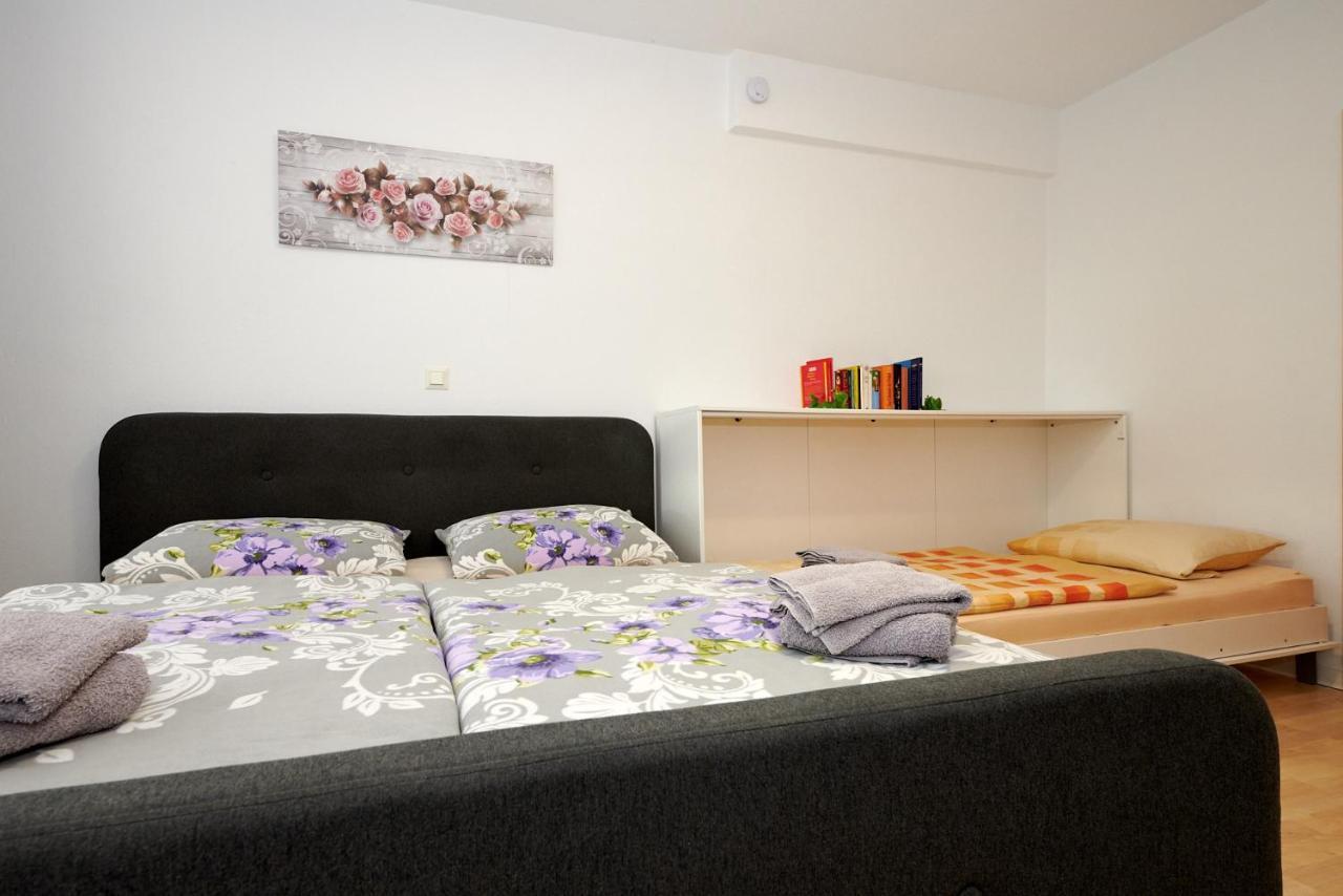 Hotel Hüblers-Schlafquartier à Fürstenwalde Extérieur photo